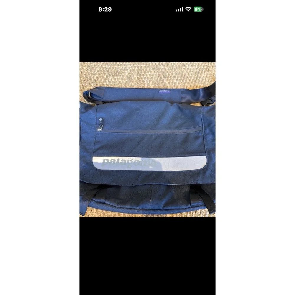Patagonia Half Mass Messenger/Computer Bag Navy Blue